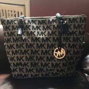 Michael kors tote